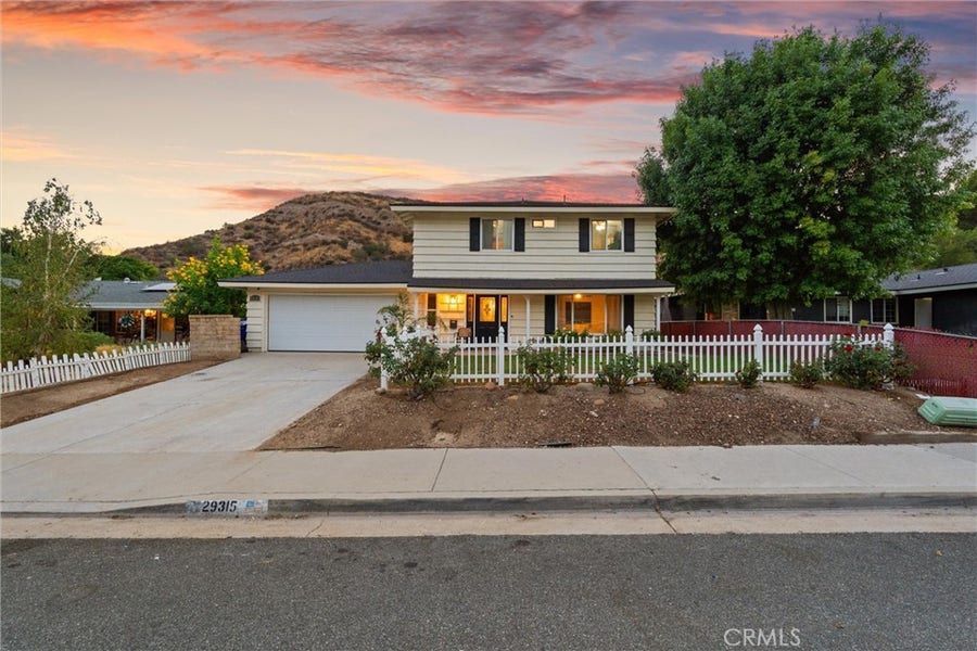 Property photo for 29315 Abelia Rd, Canyon Country, CA