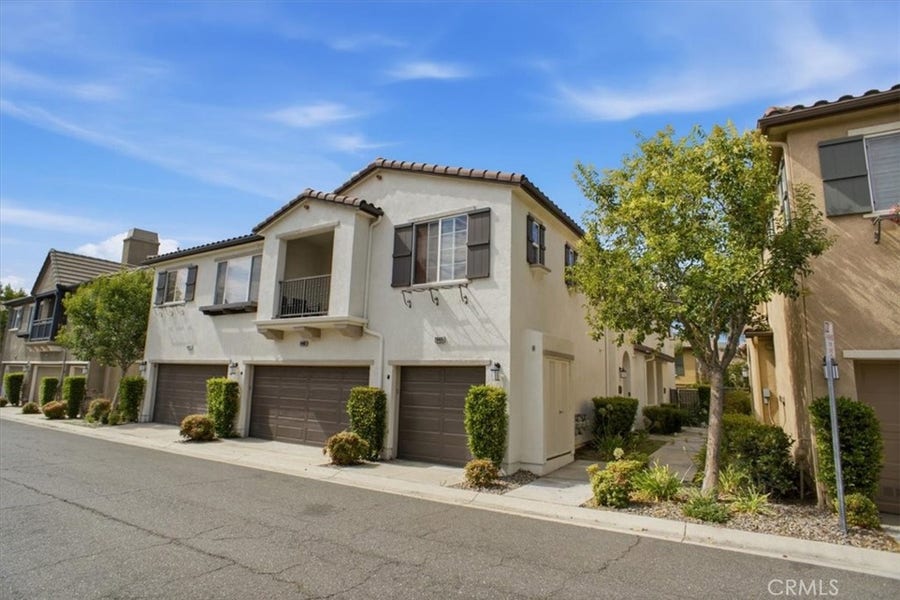 Property photo for 28403 Casselman, Saugus, CA