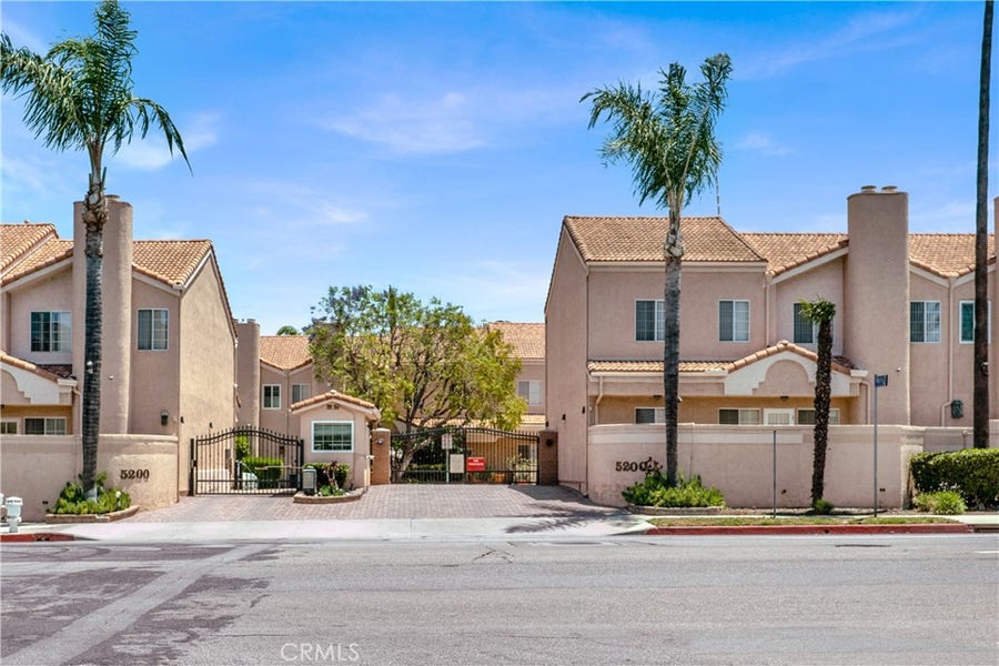 Property photo for 5200 White Oak Avenue, #52, Encino, CA