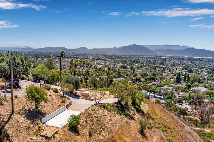 Property photo for 375 W Highland, Camarillo, CA