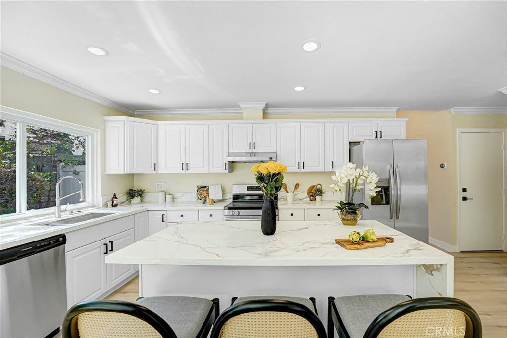 2395 Century, Simi Valley, CA 93063