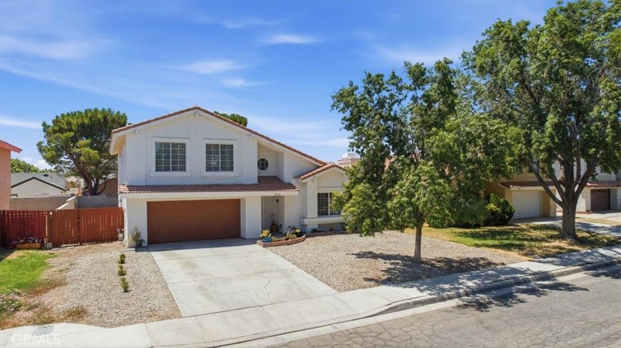 Property photo for 44135 Camellia, Lancaster, CA