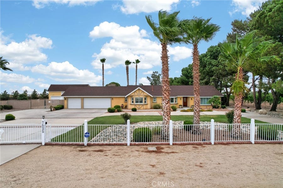 Property photo for 7525 E Avenue U, Littlerock, CA