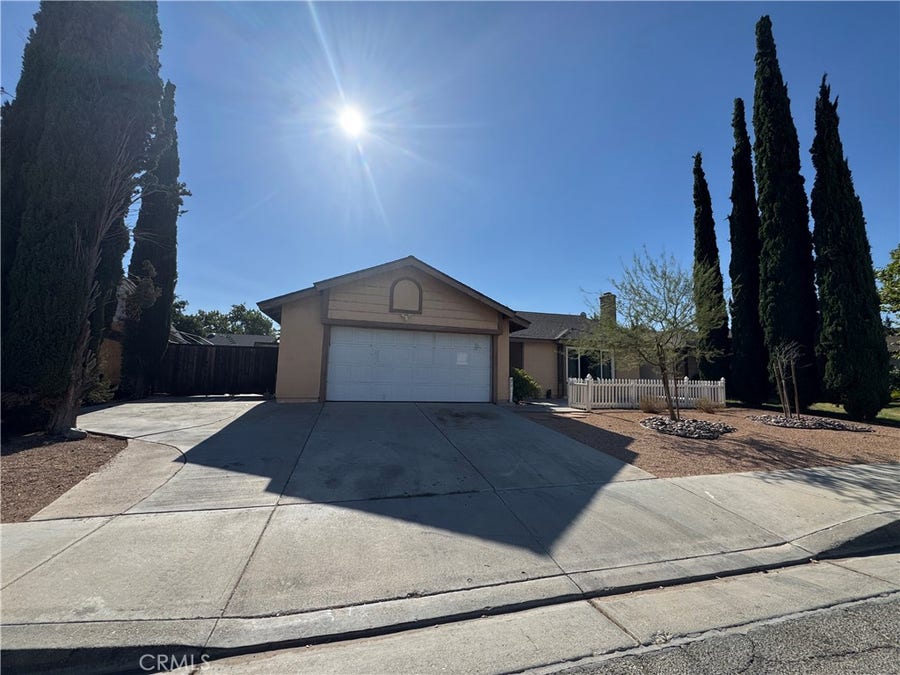 Property photo for 37736 Janus Drive, Palmdale, CA