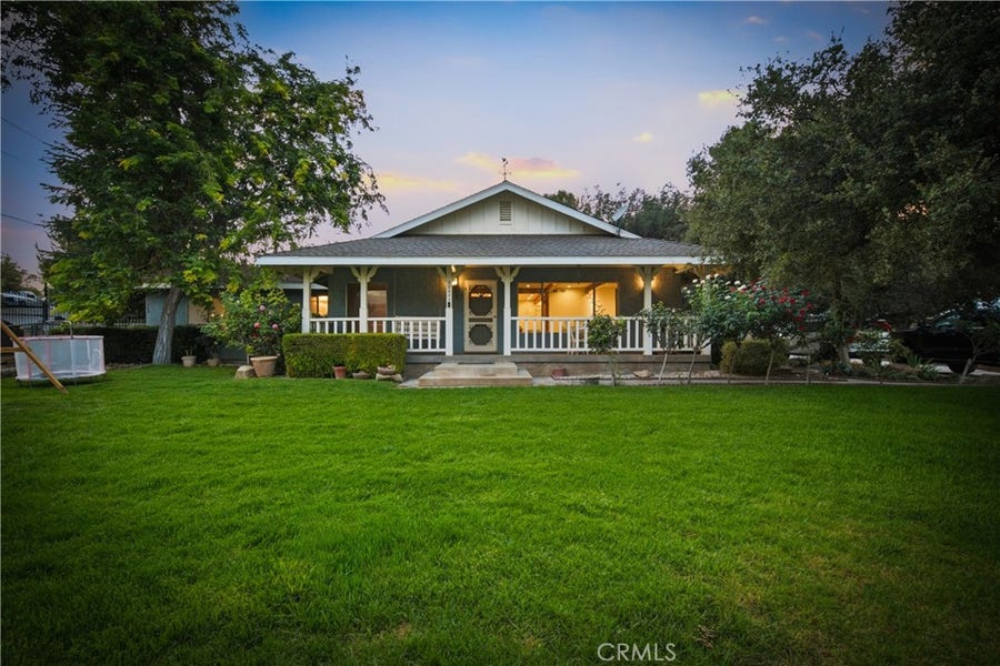 Property photo for 32455 Agua Dulce Canyon Road, Agua Dulce, CA