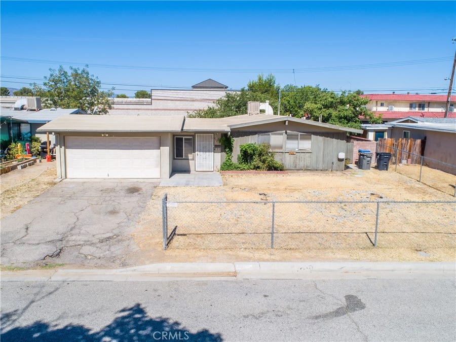 Property photo for 44517 21st Street W, Lancaster, CA