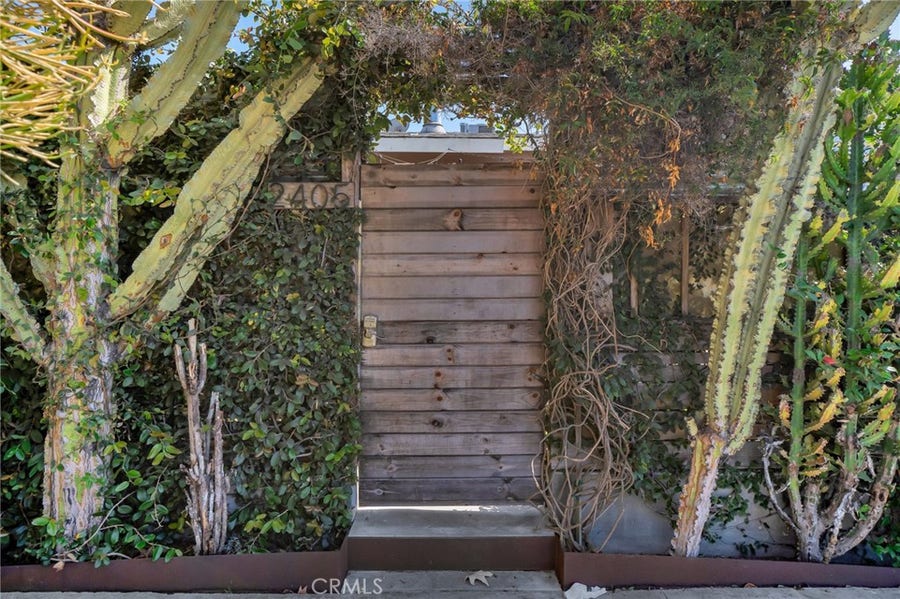 Property photo for 2405 Abbot Kinney, Los Angeles, CA