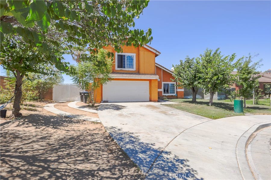 Property photo for 38605 Bitter Root, Palmdale, CA