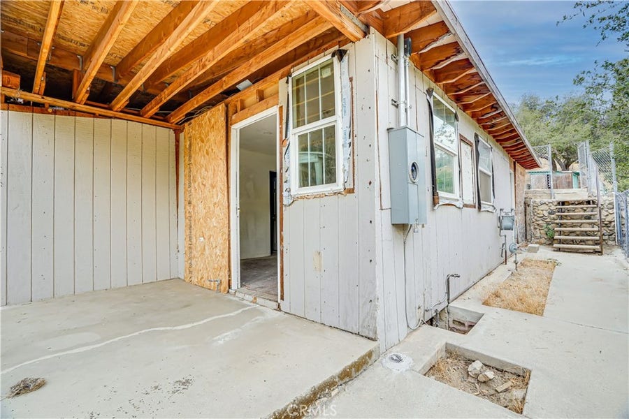 Property photo for 12055 Kagel Canyon, Sylmar, CA