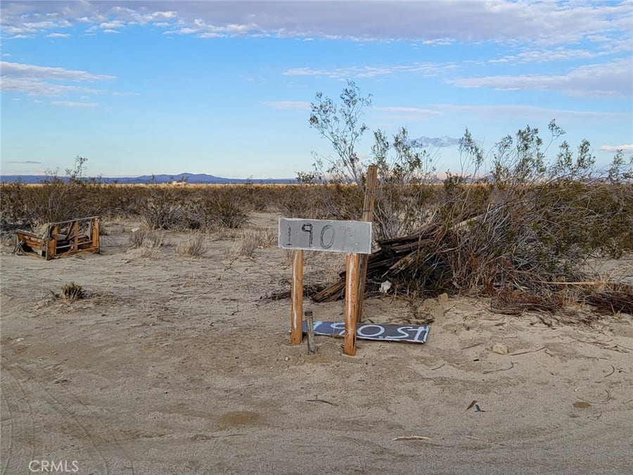 Property photo for 0 190 St E & Ave T4, Palmdale, CA