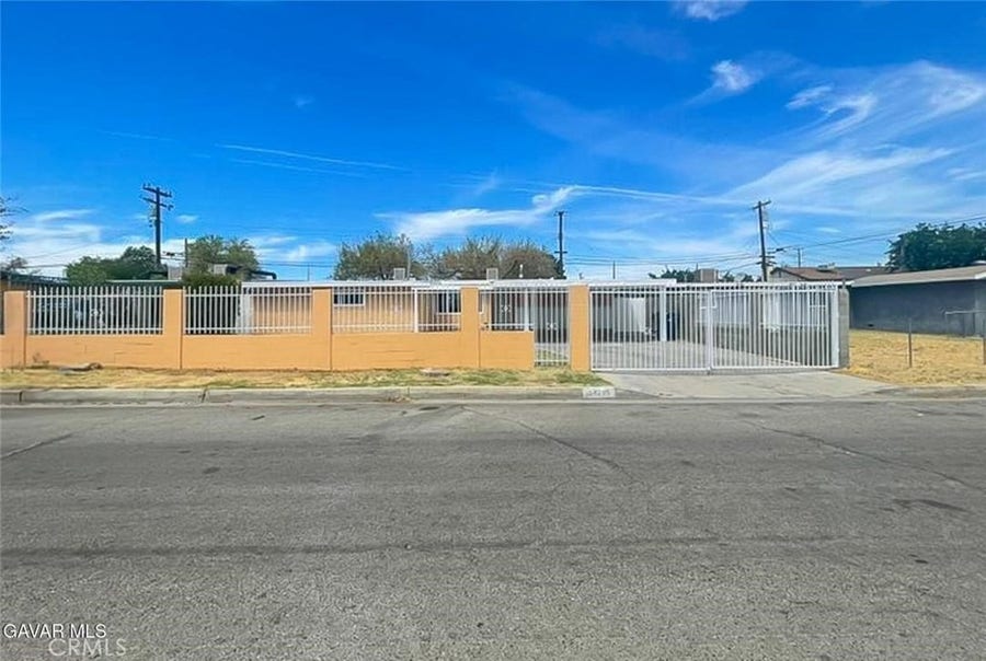 Property photo for 44739 3rd E, Lancaster, CA