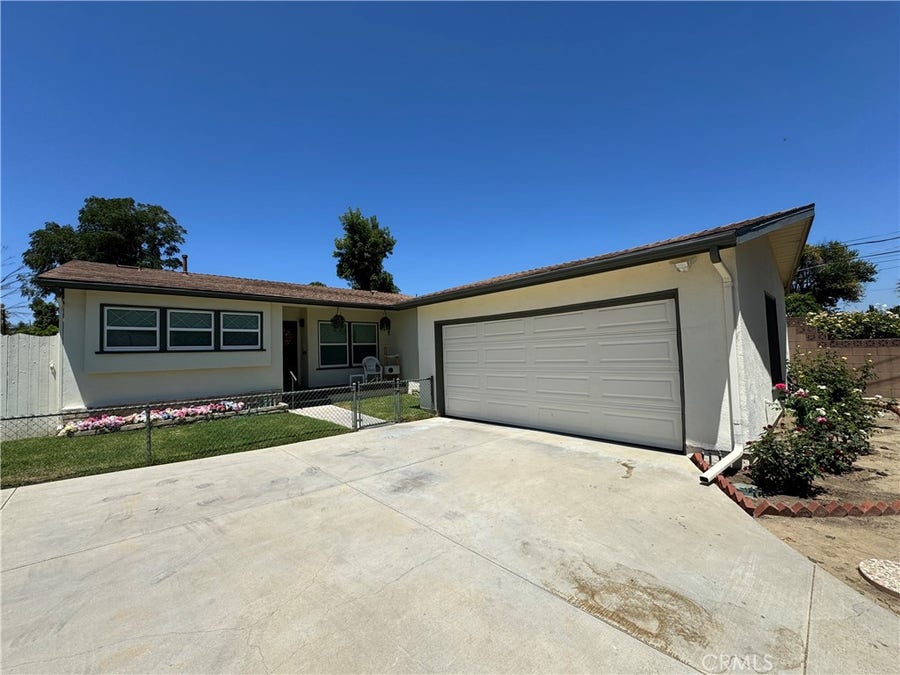 Property photo for 7425 Sylvia, Reseda, CA