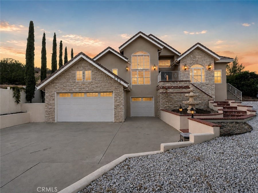 Property photo for 251 S Skyline, Thousand Oaks, CA