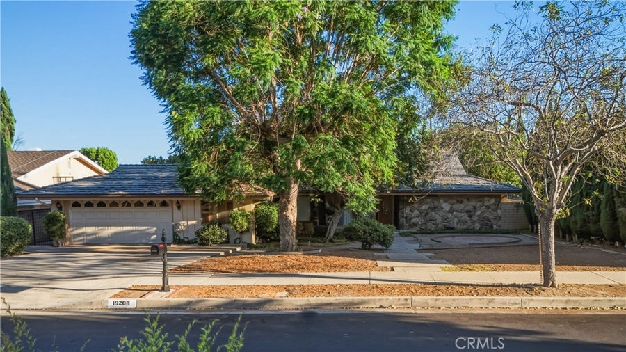 Property photo for 19208 Lassen, Northridge, CA
