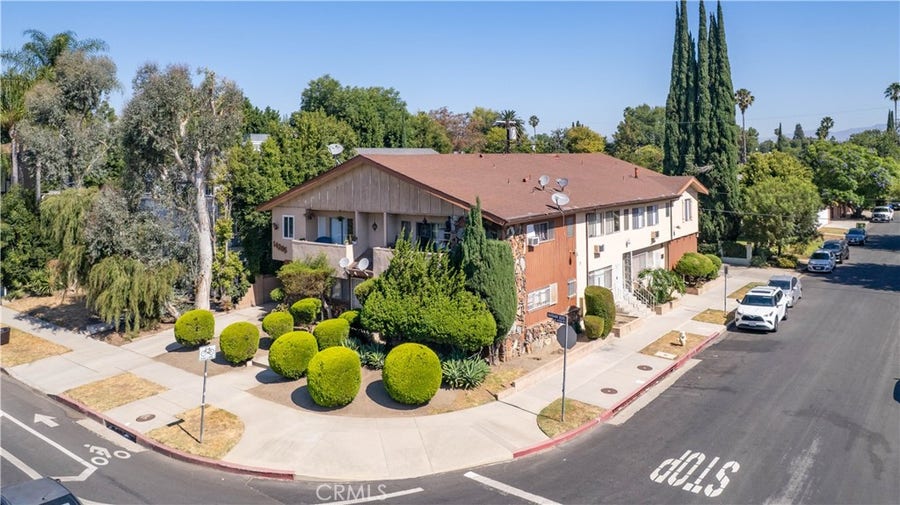 Property photo for 14205 Burbank Boulevard, Sherman Oaks, CA