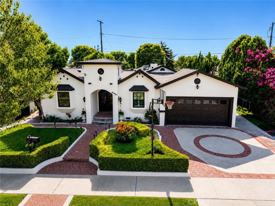Property photo for 8951 Yolanda, Northridge, CA