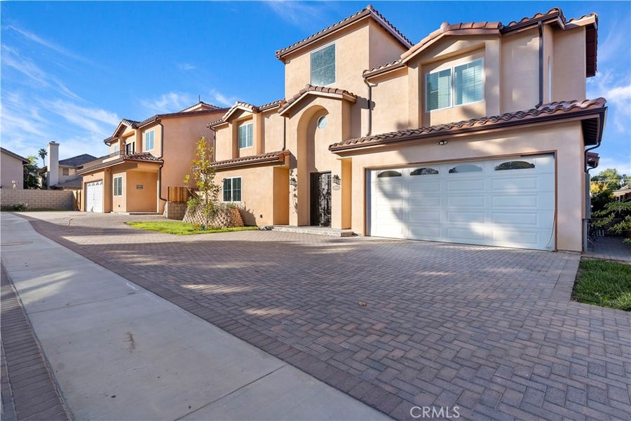Property photo for 20811 W Seeasons Lane, Winnetka, CA