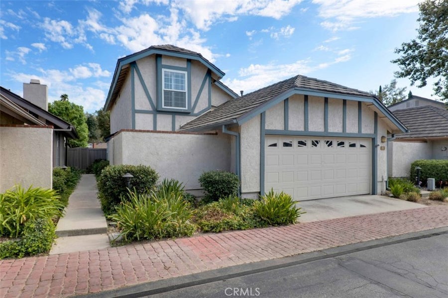 Property photo for 1820 Suntree Lane, Simi Valley, CA