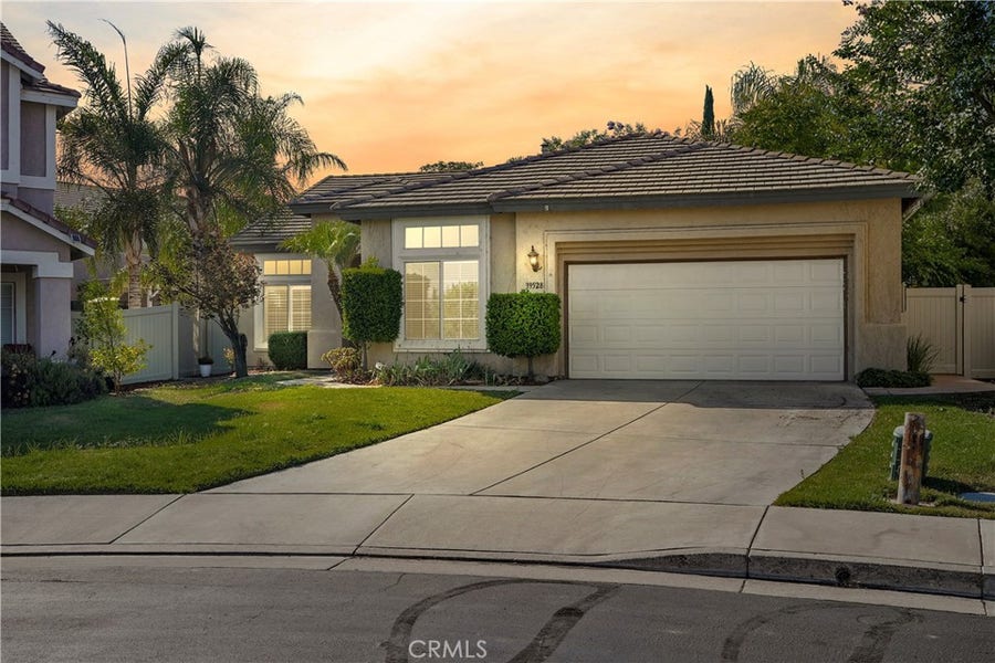 Property photo for 39528 Montebello Way, Murrieta, CA