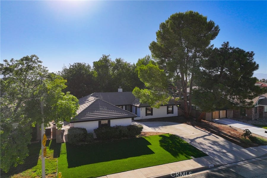 Property photo for 43037 Sachs Dr, Lancaster, CA