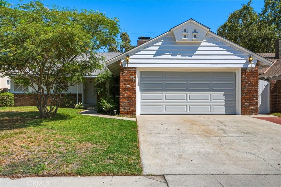 Property photo for 17213 Gault Street, Lake Balboa, CA