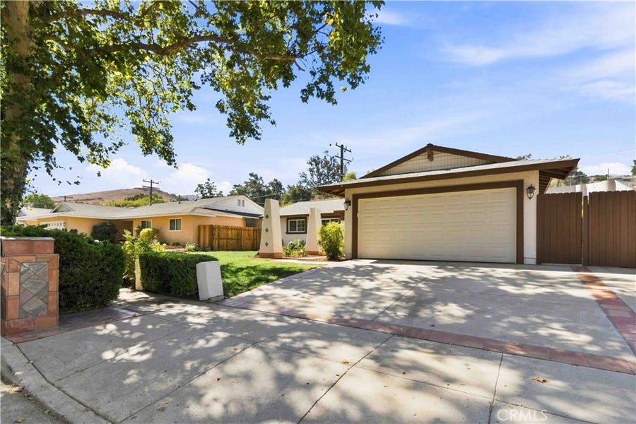 Property photo for 5716 Katherine, Simi Valley, CA