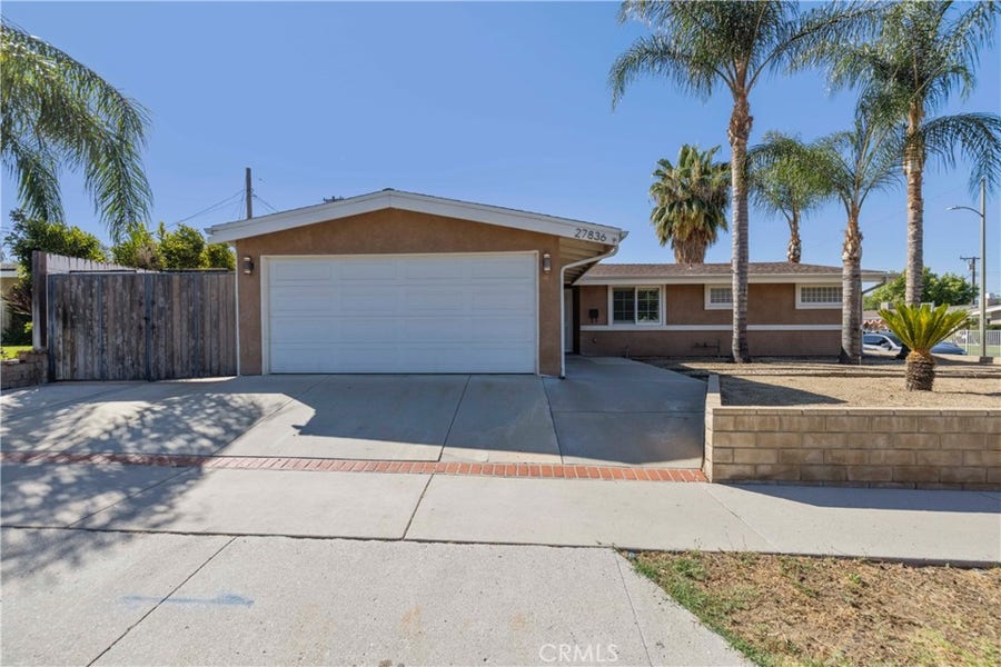 Property photo for 27836 Walnut Springs, Canyon Country, CA