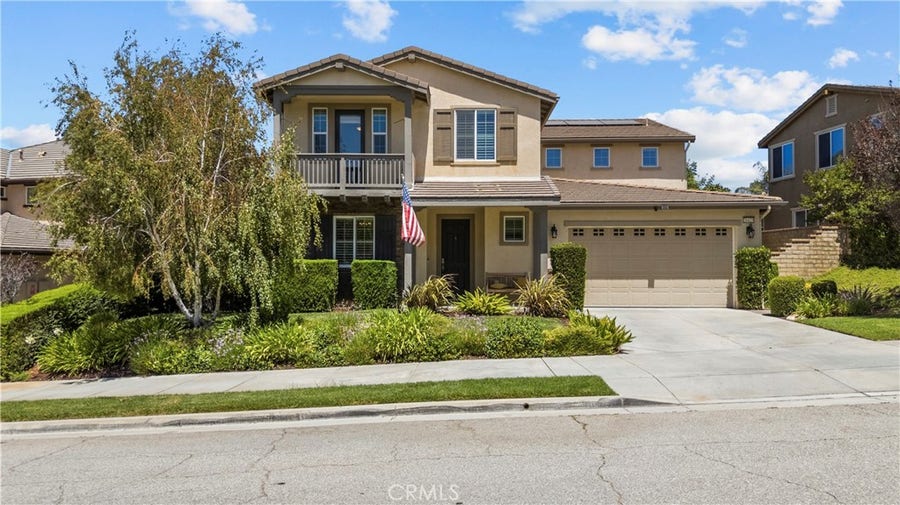 Property photo for 26425 Riverrock Way, Saugus, CA