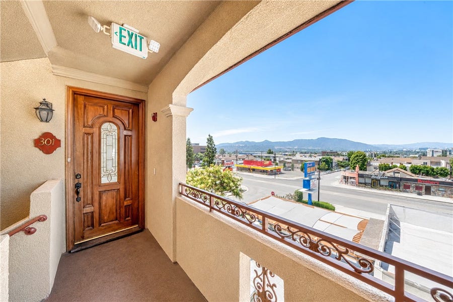 Property photo for 421 E Santa Anita, #301, Burbank, CA