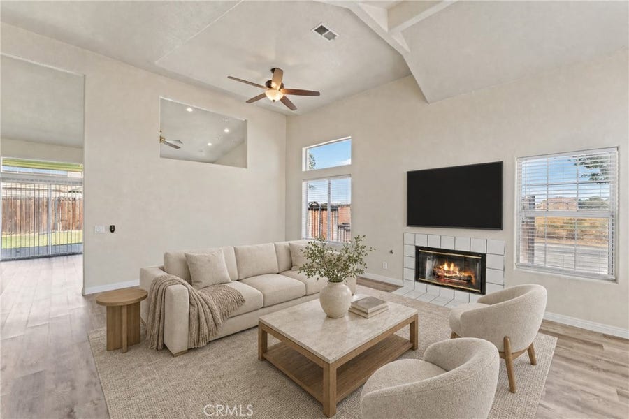 Property photo for 1645 E Kettering, Lancaster, CA