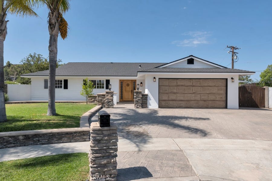 Property photo for 805 Moffatt Circle, Simi Valley, CA