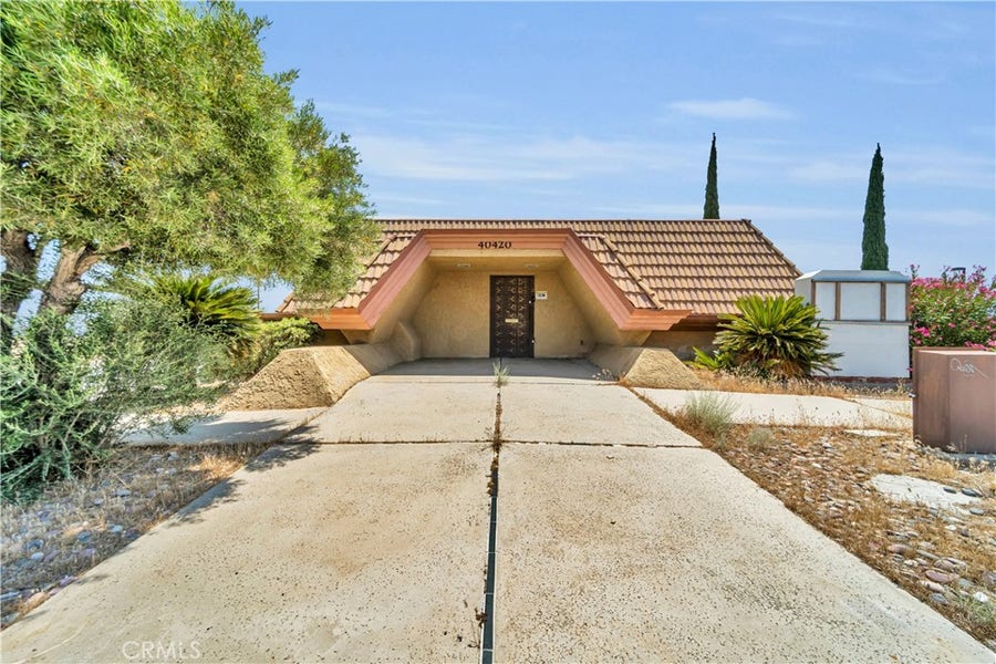 Property photo for 40420 10th Street W, Palmdale, CA