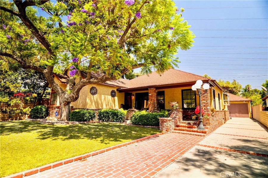 Property photo for 1044 N Pass Ave, Burbank, CA