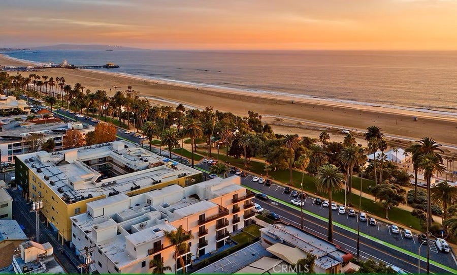 Property photo for 833 Ocean Avenue, #304, Santa Monica, CA