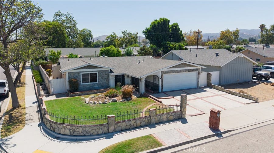 Property photo for 1396 Currant Avenue, Simi Valley, CA
