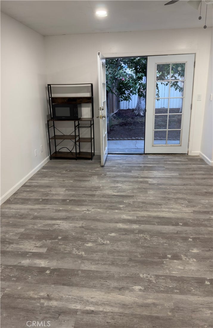 Property photo for 9430 Glade Ave, Chatsworth, CA
