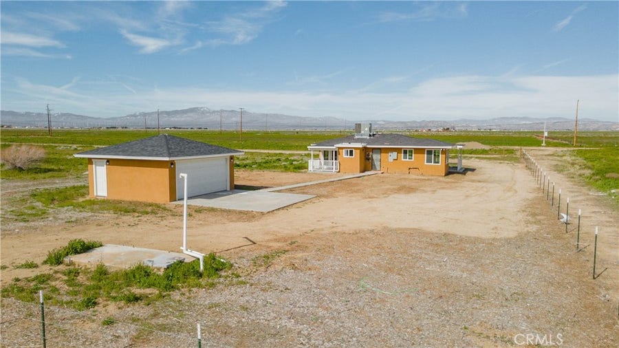 Property photo for 49040 70th Street W, Lancaster, CA