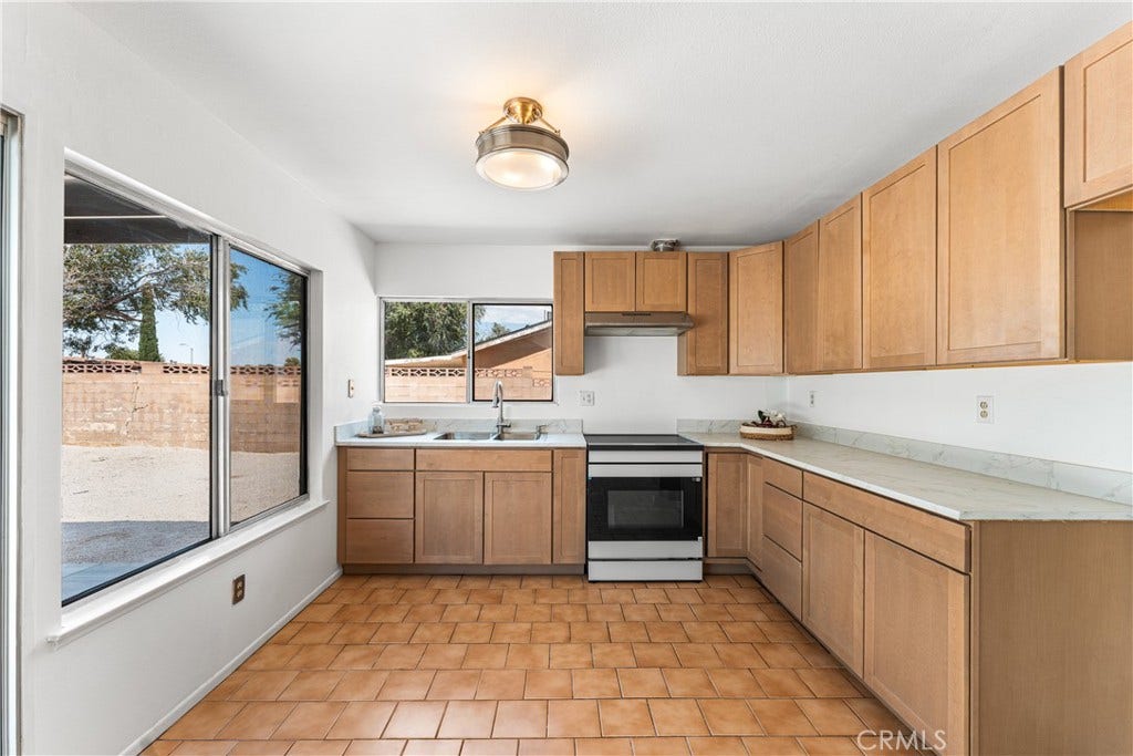 3731 W Avenue K14, Lancaster, CA 93536