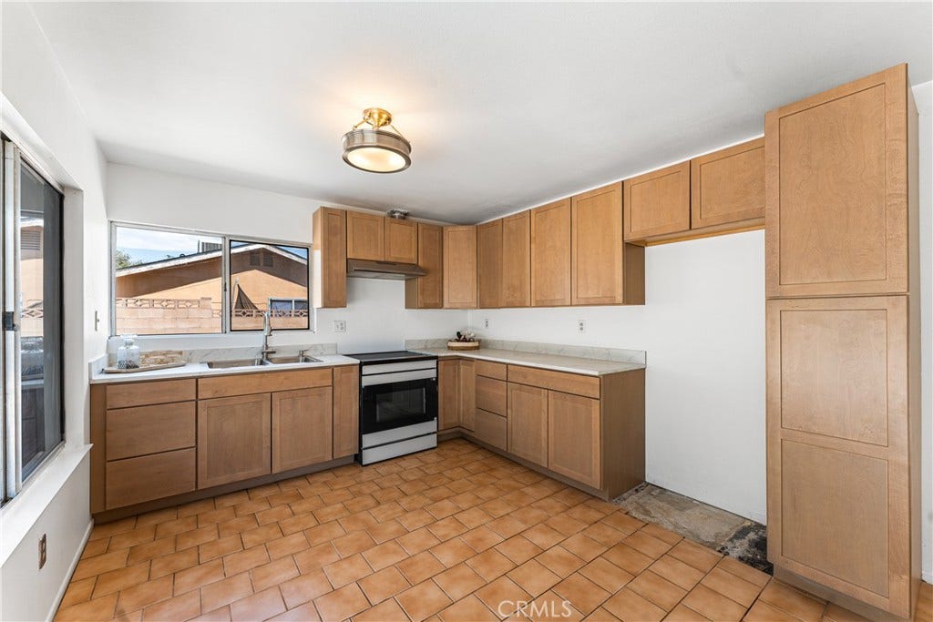 3731 W Avenue K14, Lancaster, CA 93536
