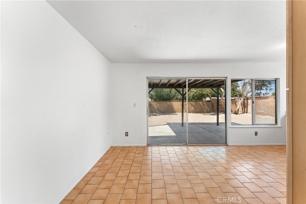 3731 W Avenue K14, Lancaster, CA 93536