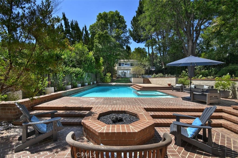 Property photo for 4237 Ellenita, Tarzana, CA