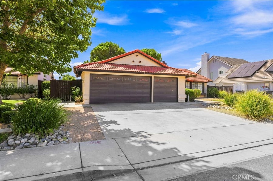 Property photo for 39341 Rockcliff Court, Palmdale, CA
