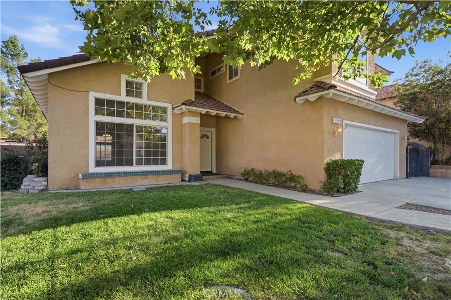 Property photo for 3022 Caruso Lane, Lancaster, CA