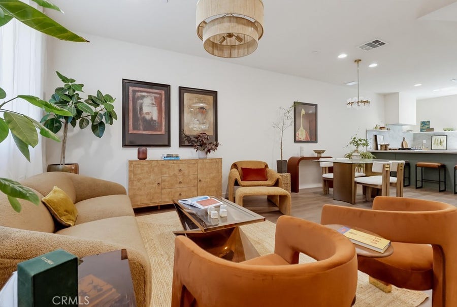 Property photo for 1546 Chia Way, Los Angeles, CA