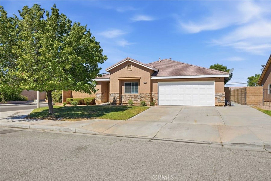 Property photo for 45237 Sancroft Avenue, Lancaster, CA