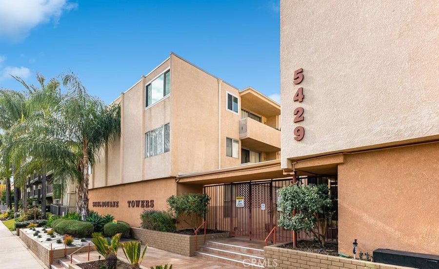Property photo for 5429 Newcastle Avenue, #313, Encino, CA
