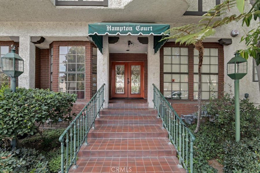 Property photo for 17914 Magnolia Boulevard, #121, Encino, CA