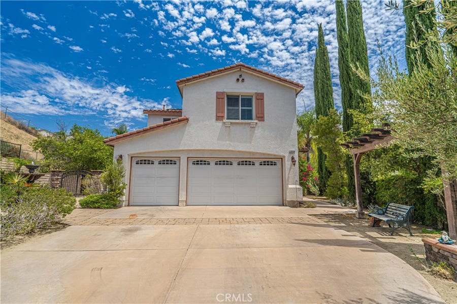 Property photo for 29164 Harmony Way, Saugus, CA