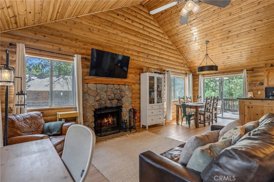 Property photo for 15324 Mil Potrero Highway, Pine Mountain Club, CA