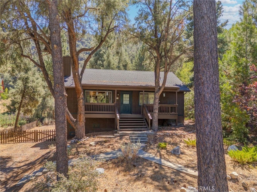 Property photo for 15324 Mil Potrero Highway, Pine Mountain Club, CA